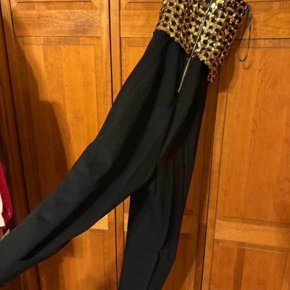 Gold sequin jumpsuit - Picture 5 of 6